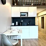 Zarembowicza 37 - Self Check-in 20h - Parking &lift *