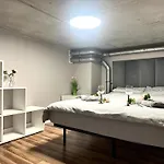Zarembowicza 37 - Self Check-in 20h - Parking &lift Apartamento