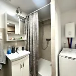 Zarembowicza 37 - Self Check-in 20h - Parking &lift Breslavia