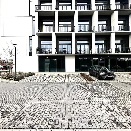 Zarembowicza 37 - Self Check-in 20h - Parking &lift شقة
