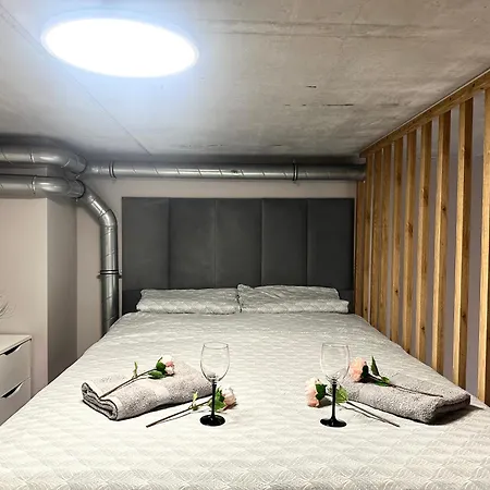 아파트 Zarembowicza 37 - Self Check-in 20h - Parking &lift 브로츠와프