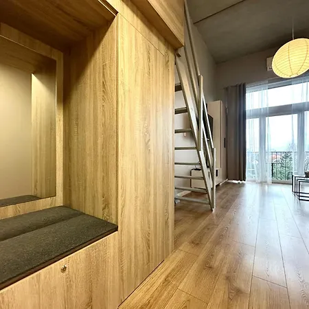 Zarembowicza 37 - Self Check-in 20h - Parking &lift *