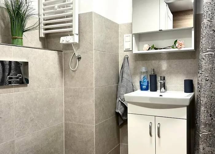 Zarembowicza 37 - Self Check-in 20h - Parking &lift *