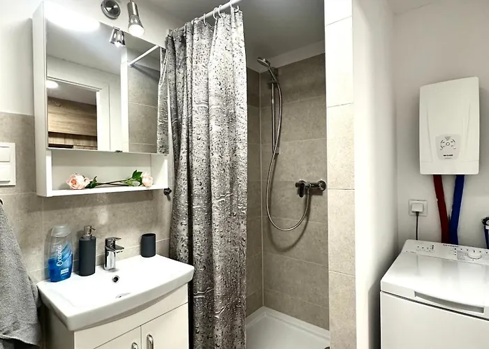 Zarembowicza 37 - Self Check-in 20h - Parking &lift Wrocław